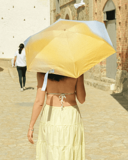 El paraguas que te protege del sol en verano